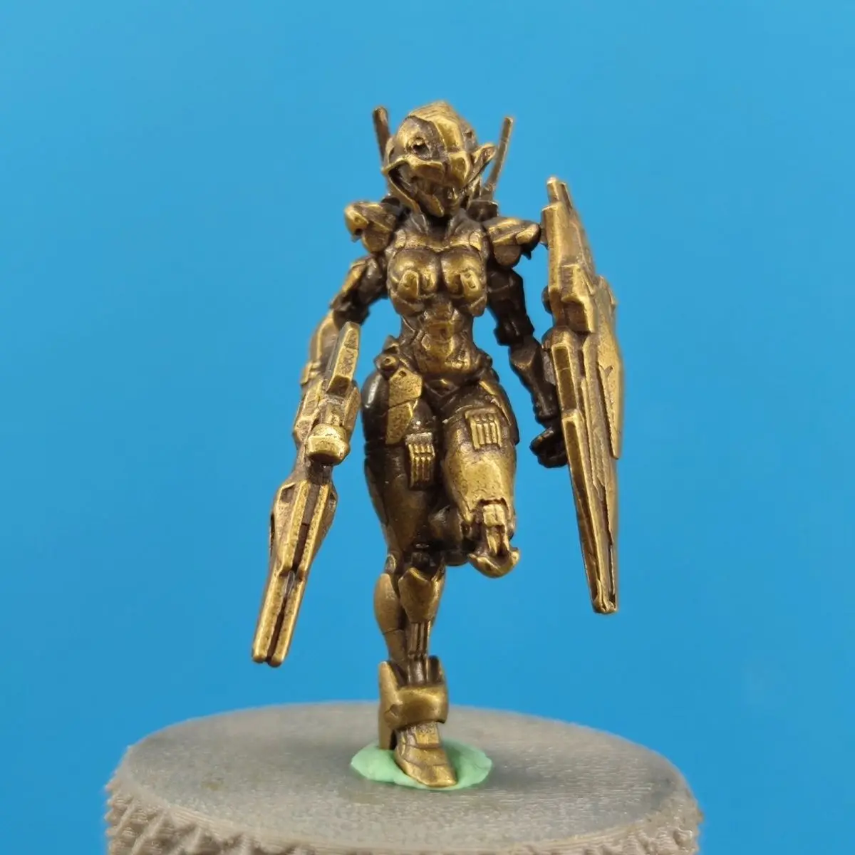Brass Mecha Girl Statue - Freedom Anime Bishoujo Figure, Mechanical Armor Model for Otaku Collection