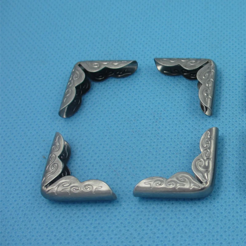 1Pcs Creative Durable Bronze Antique Metal Book Corner Scrapbook Notebook Albums Corner Protectors