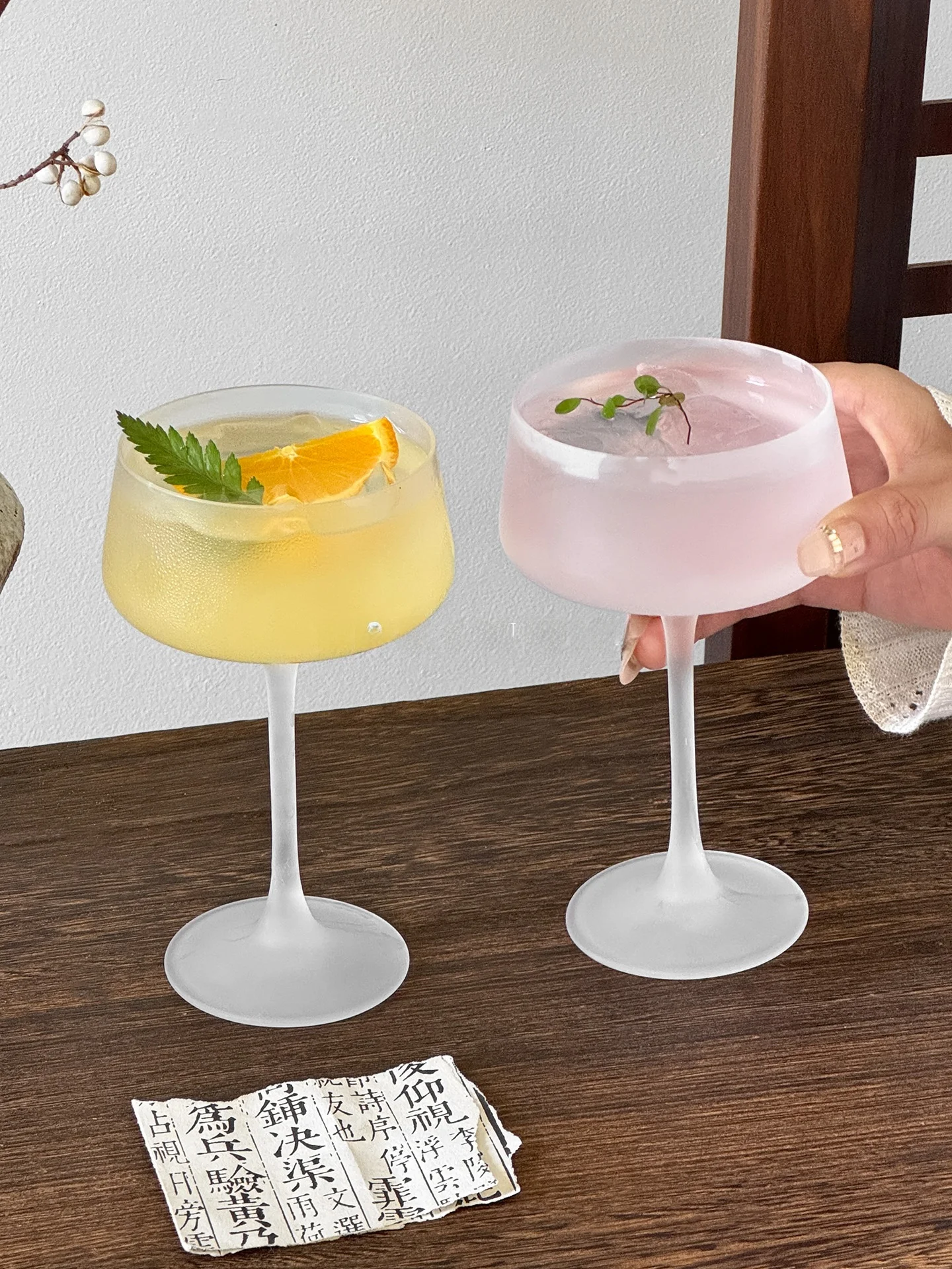 エレガントな中国風特製混合茶酒カップ、高脚カクテルグラス、高い美的価値、フルーツワインカップ、特別な酔い心地