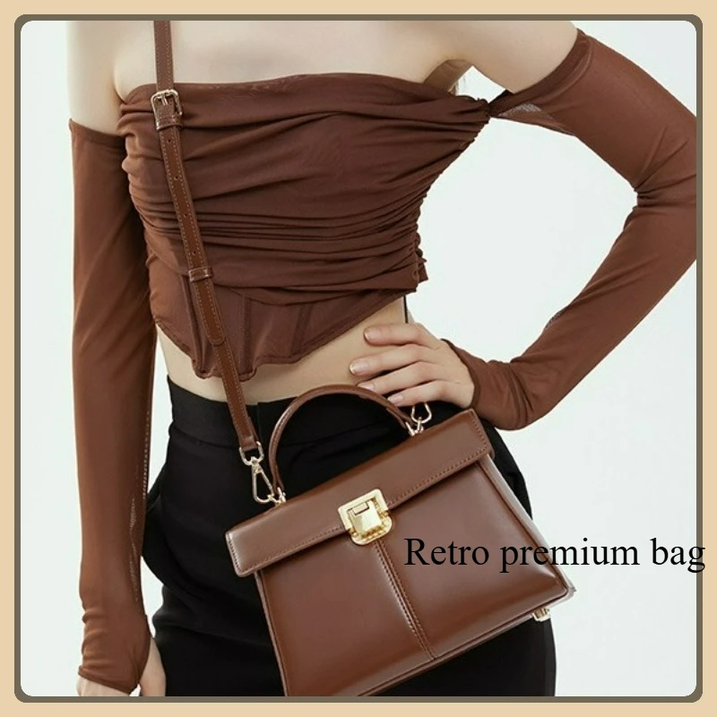 

New high-end textured handbag, shoulder messenger bag, horseshoe buckle, commuter women's bag, retro bag.