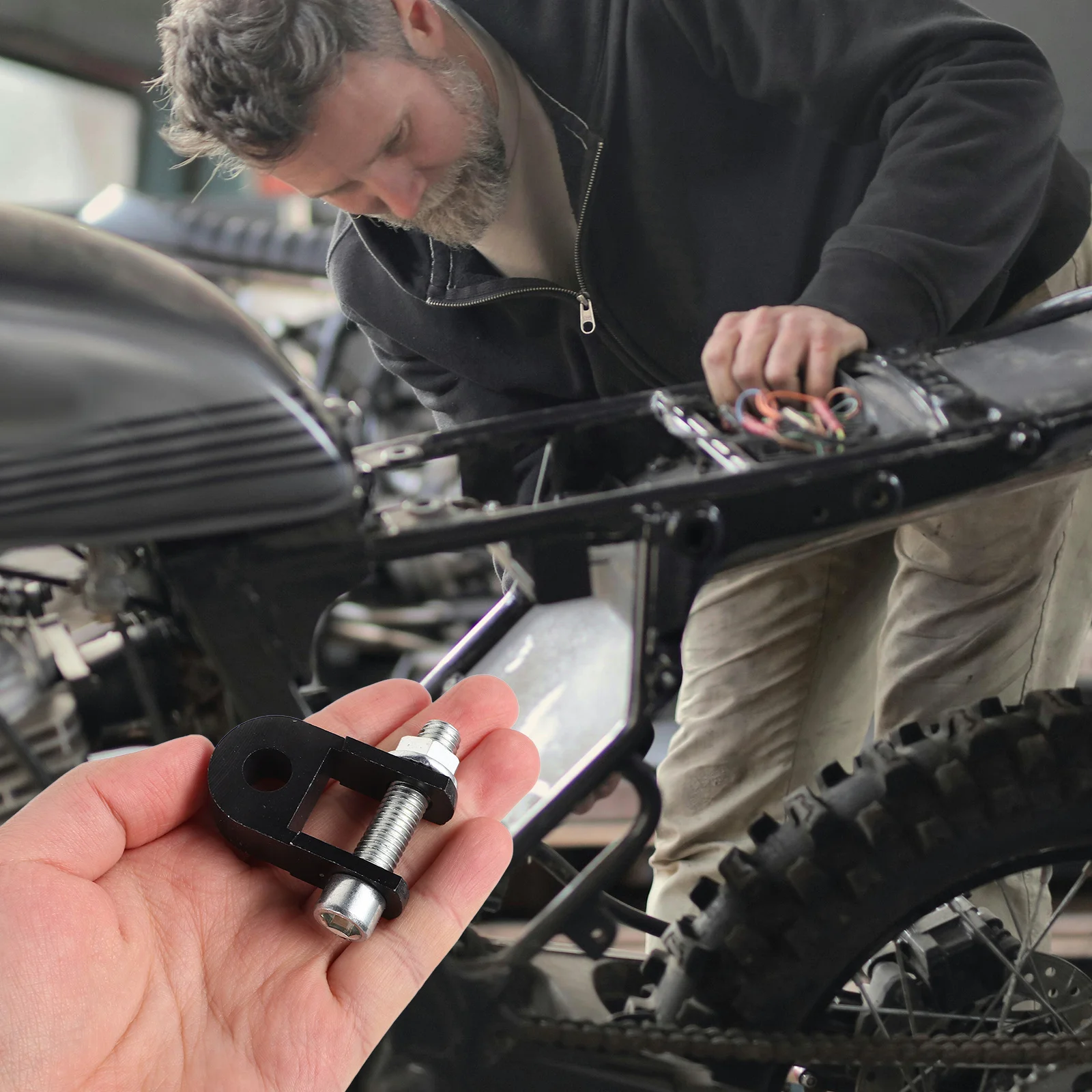 Dispositivo di smorzamento elevato per montante posteriore per moto da 1 paio Migliora il controllo di varie condizioni di guida Facile installazione di lunga durata