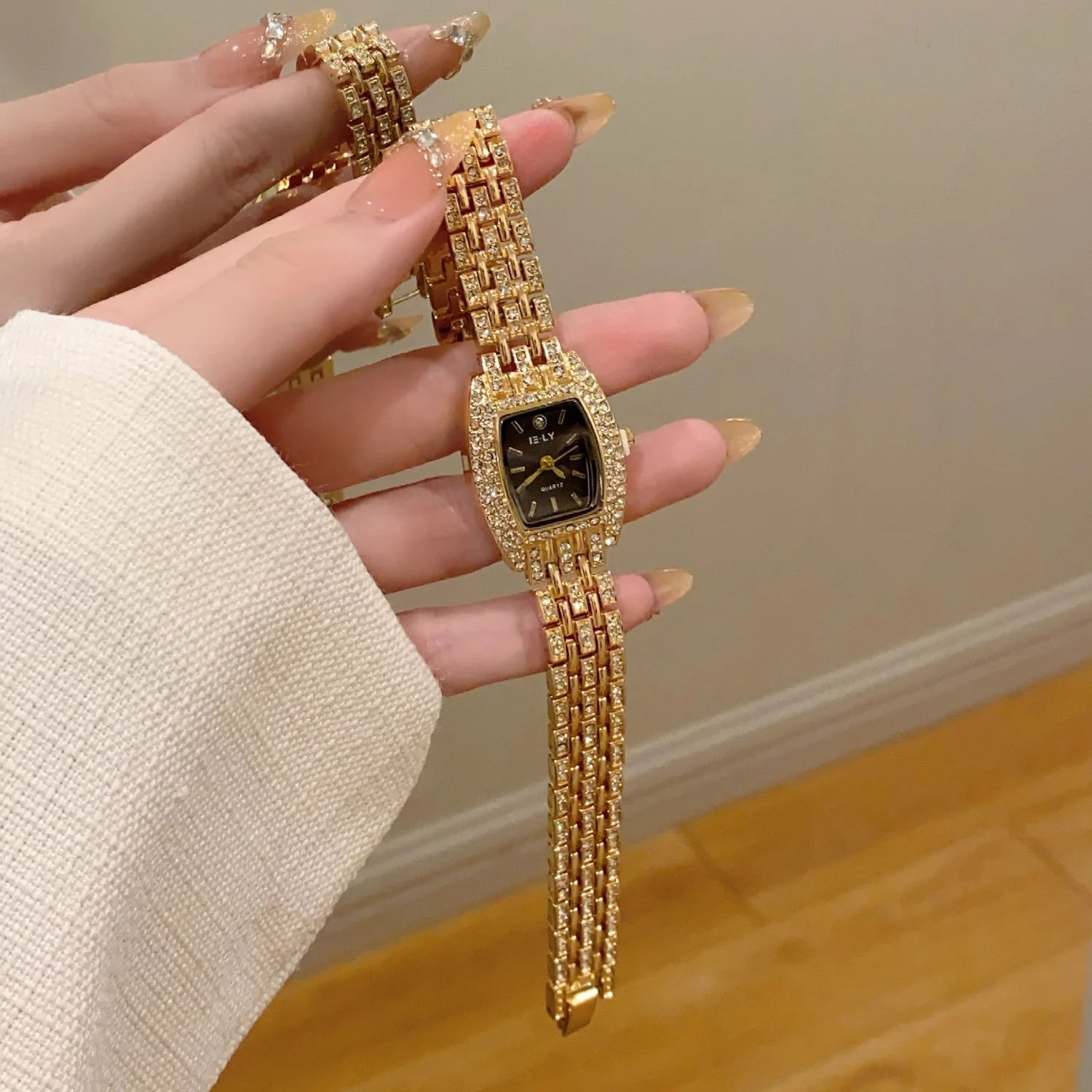 من المألوف كامل الماس كوارتز ساعة النساء السيدات حجر الراين ساحة الساعات سبائك الذهب سوار حزام ساعة اليد Reloj Mujer