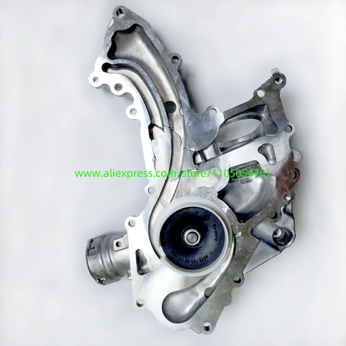 

2782001201 is applicable to the water pump assembly and water pump of M-er-ced-es-Be-nz M278, W166, W222 models.