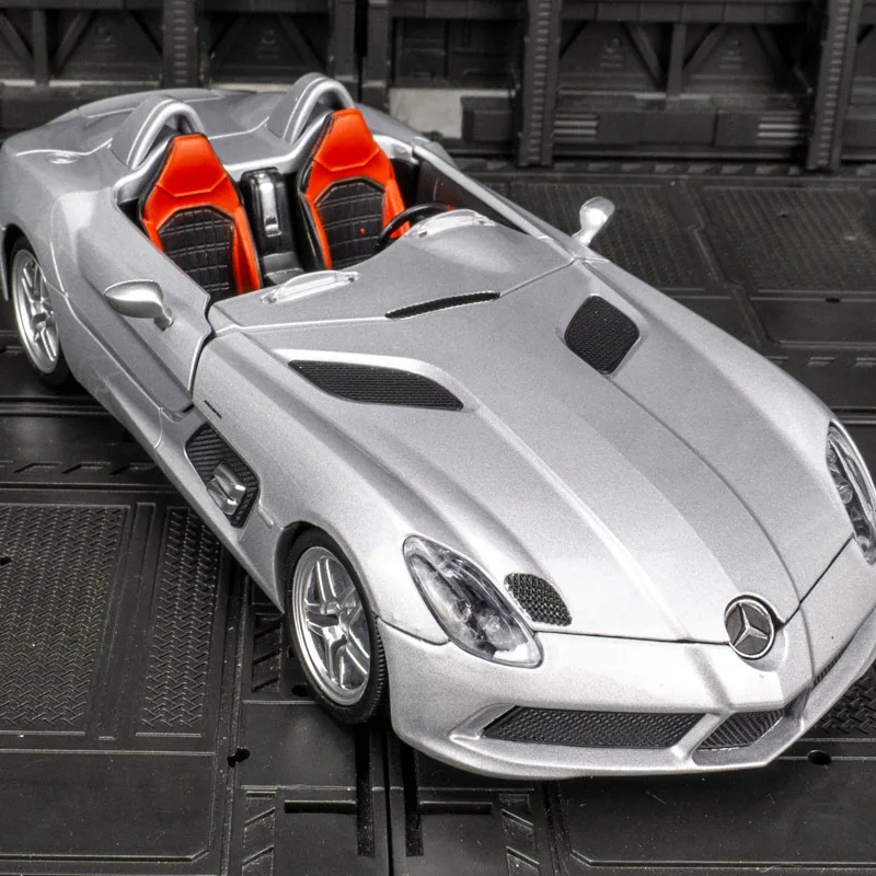 

1:24 Mercedes-Benz SLR трансформер спортивный автомобиль из сплава акусто-оптическая литая металлическая модель детская игрушка автомобиль Декор коллекционный подарок C233