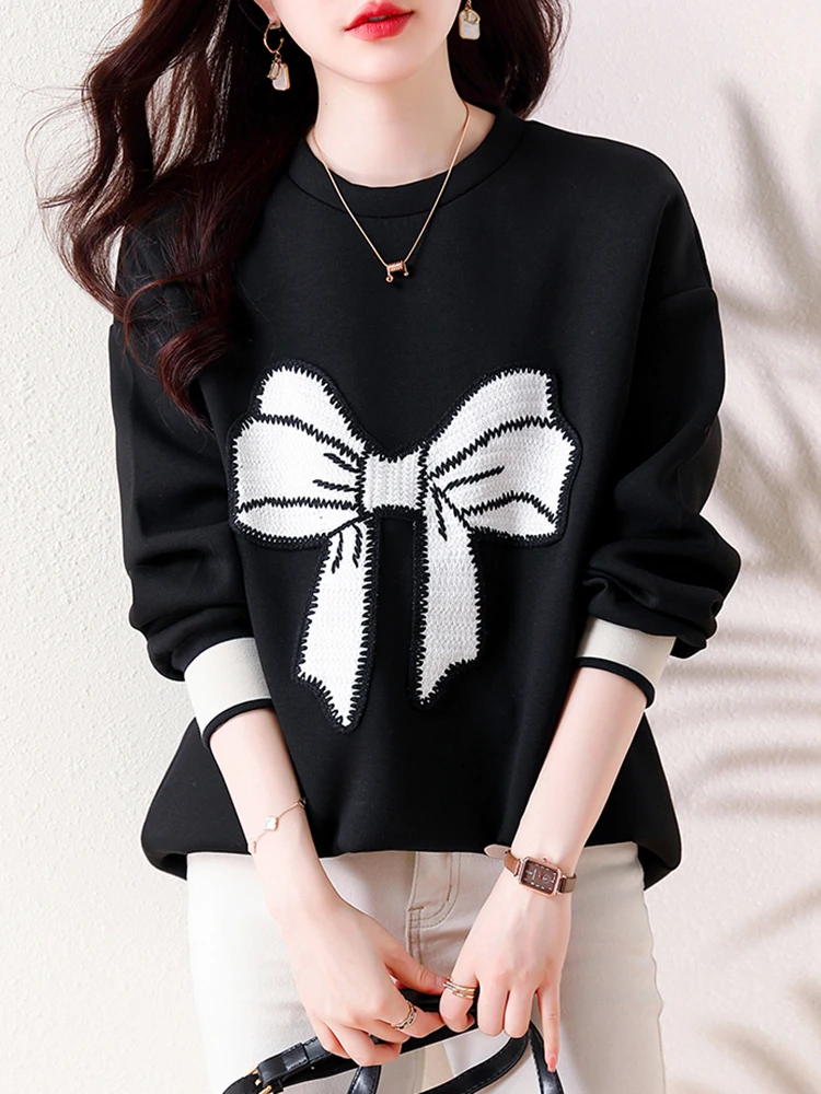 

Korean Fashion Black Womens Oversized Sweatshirt Embroidered Bow Tie Long Sleeve Crewneck Casual Fall Pullover Top Winter Jumper