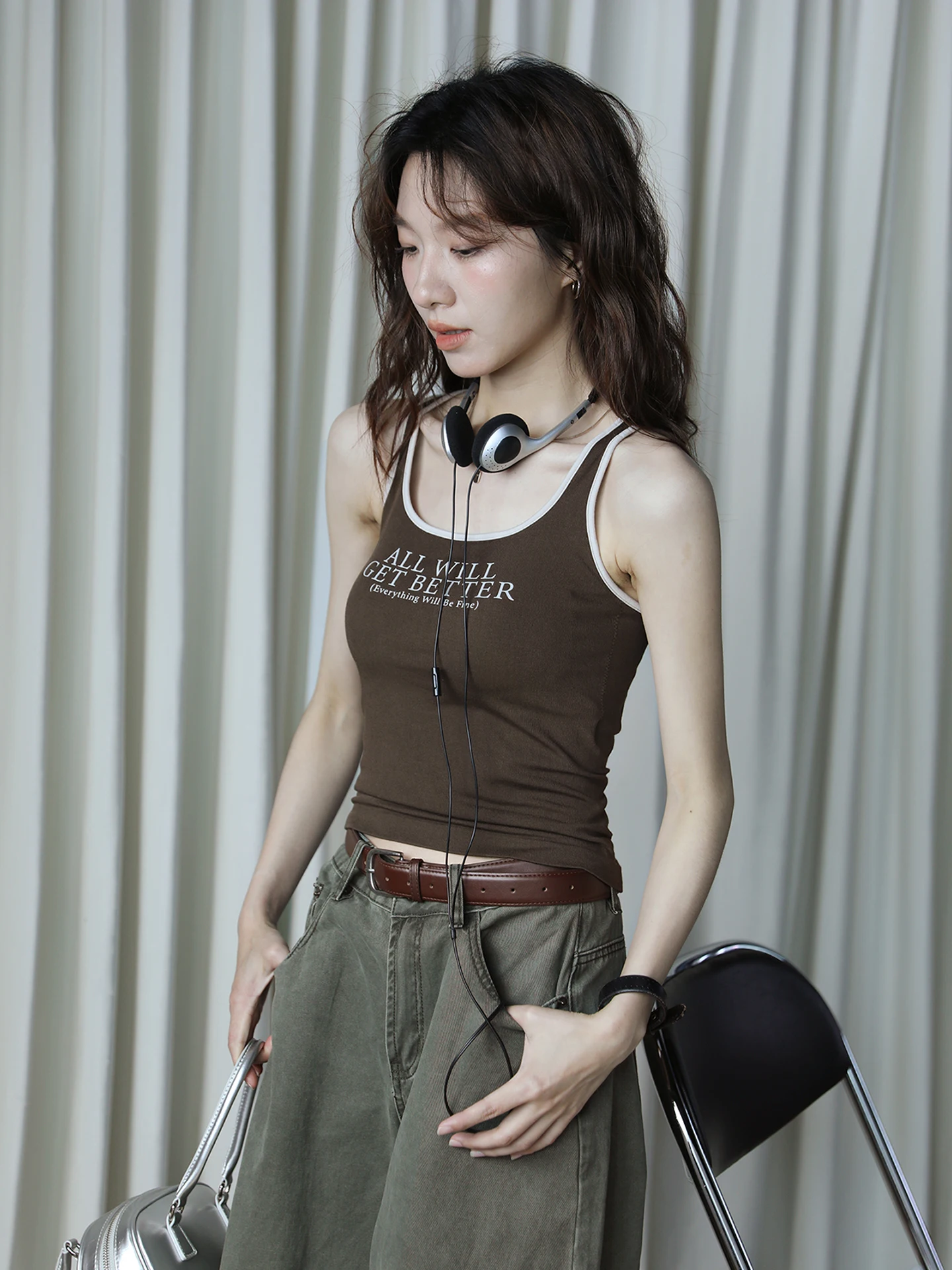 

Женский укороченный топ American Hot Girl с буквенным принтом, облегающий, летний, с подкладкой на груди, круглым вырезом и Y-образными бретелями