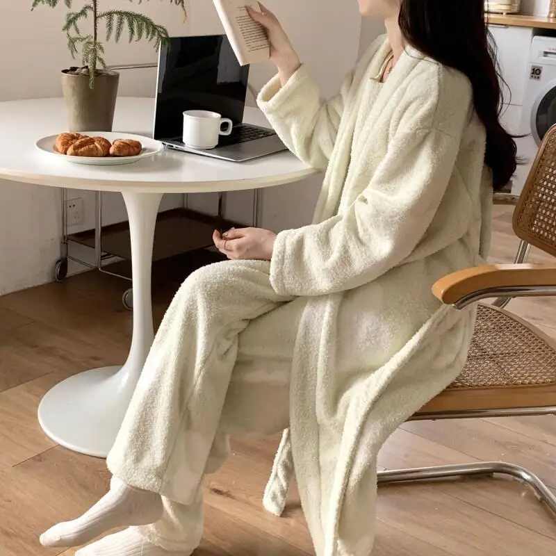 

Fashion Homewear Coral Fleece Sleepwear for Women Sexy Pajama Set Suitable Outdoor Wear as Winter Home Outfit Trouser Suits Sets