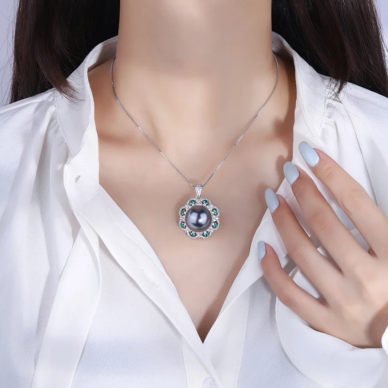 Jewelry Gold Plated Inlaid Mother-of-Pearl Pearl Vintage Fashion Diamond Pendant Necklace 16mm