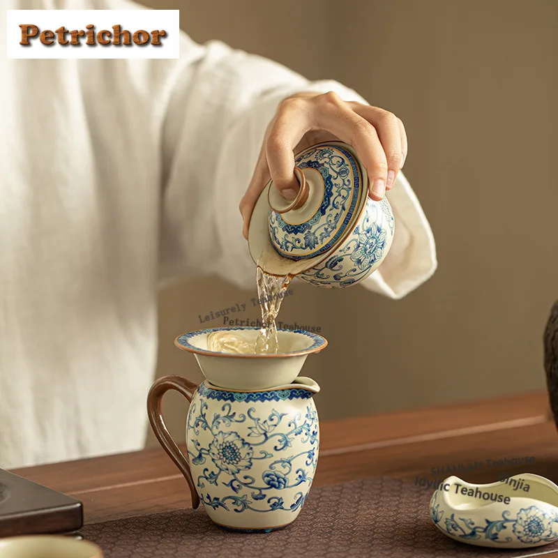 Ru Kiln Blue And White Lotus Tea Separator Infusor Luxury Tea Strainer Dispenser Tea Making Tea Filter Tea Ceremony Gift Craft
