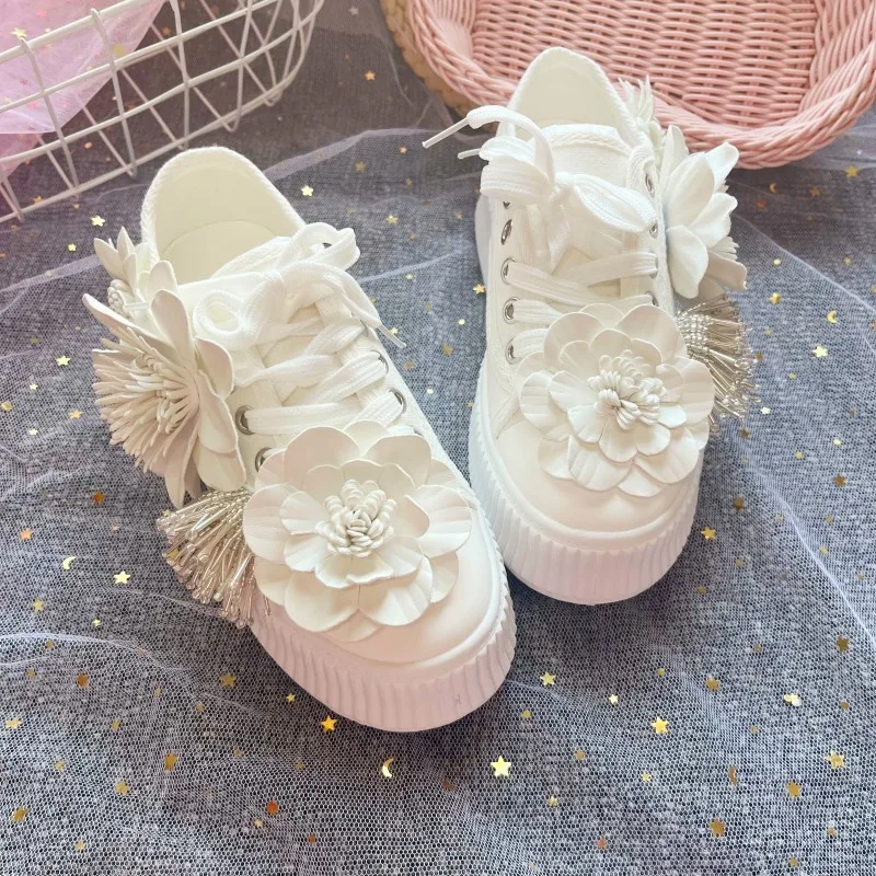 Girls Sneakers 4cm Platform Spring summer New White Rhinestone Flower Wheel Canvas Shoes Travel Wedding Bride Shoe Comfortable