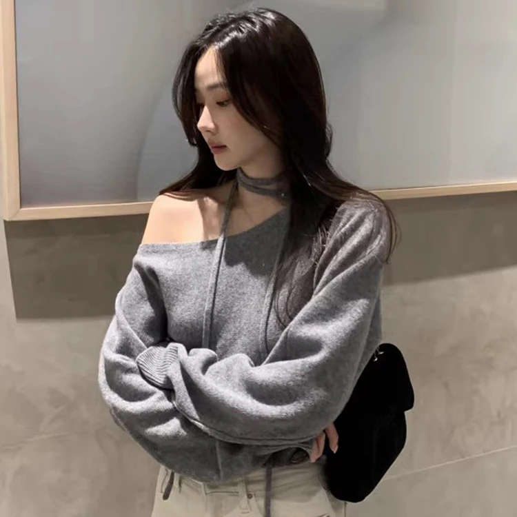 South korea Dongdaemun Design Sense  off-Shoulder Lace-up Long sleeve Sweater Sexy off-Shoulder Pullover Knitted Top Women