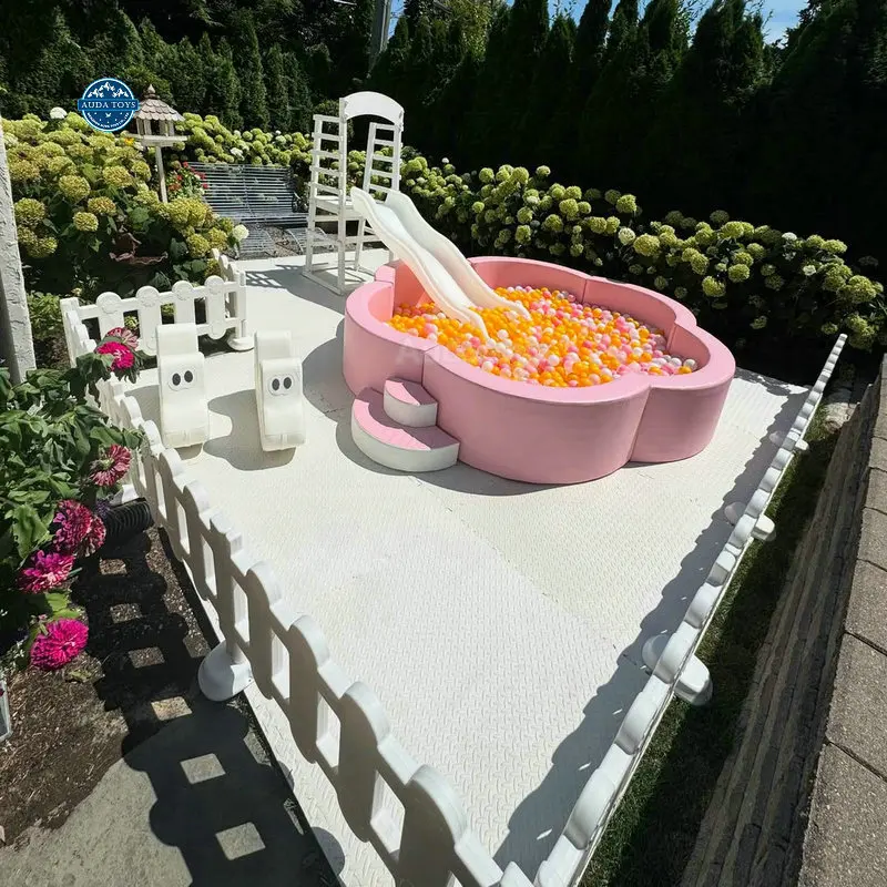 

Mobile Commercial Kids Indoor/Outdoor Playground Soft Play Equipment With Pink Flower Ball Pool For Shopping Mall & School Use