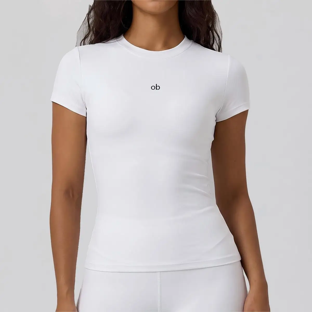 Yoga top met korte mouwen, effen kleur, snel drogend, doorschijnend fitness topje, goed passend voor hardlopen, yoga top met schouderbandjes.