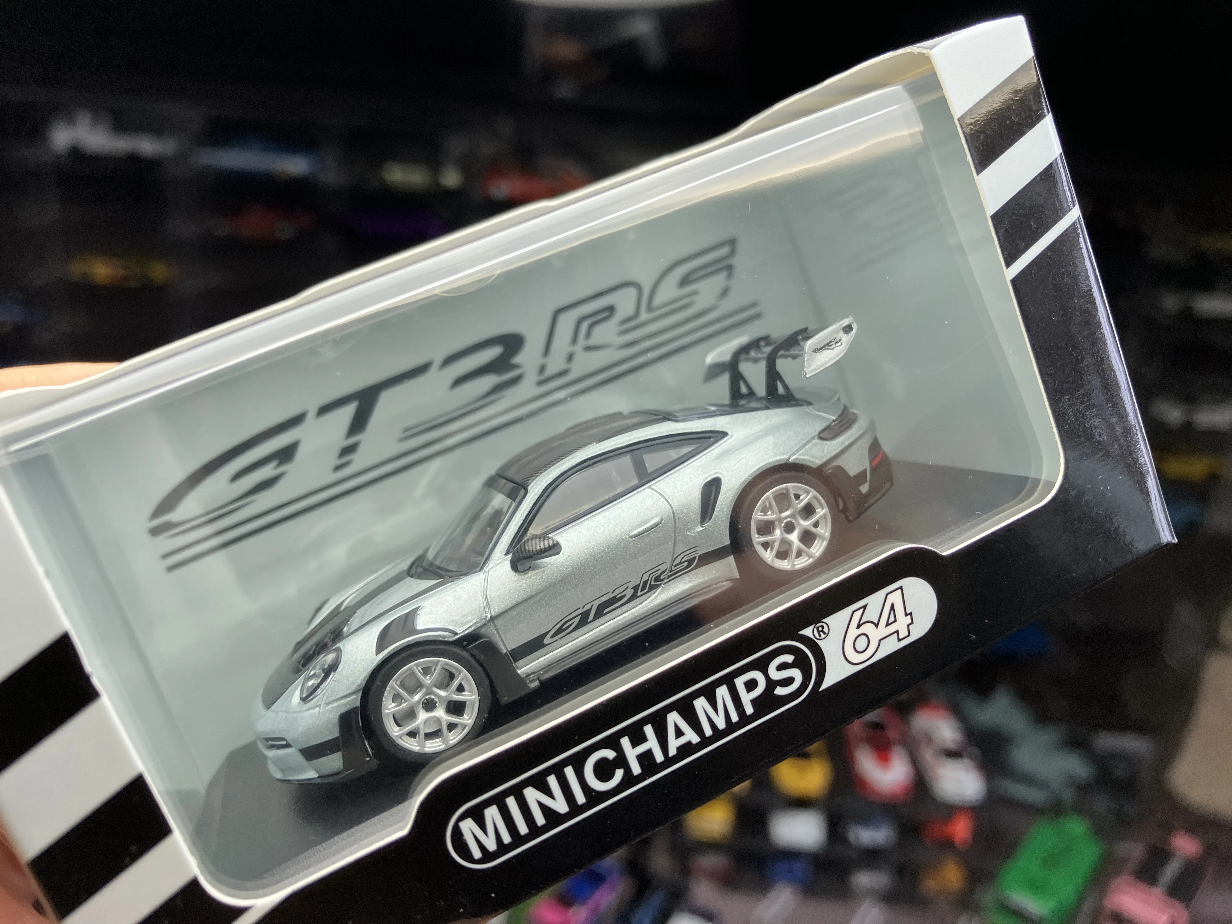 

Minichamps 1/64 911 GT3RS-2023-SILVERWEISSACH PACKAGE W BLACK ACCENTS Diecast Model car Limited Alloy
