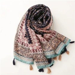 Women's Thin Cotton and Hemp Scarf Popular New Tassel Shawl Outdoor Sunscreen Beach Scarf 180 * 90cm Seasonal Sandproof Bandanna