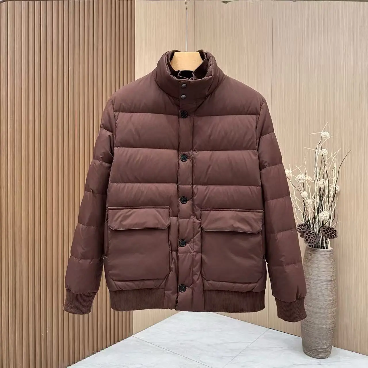 Piumino da uomo con collo alto in stile Old Money LP italiano