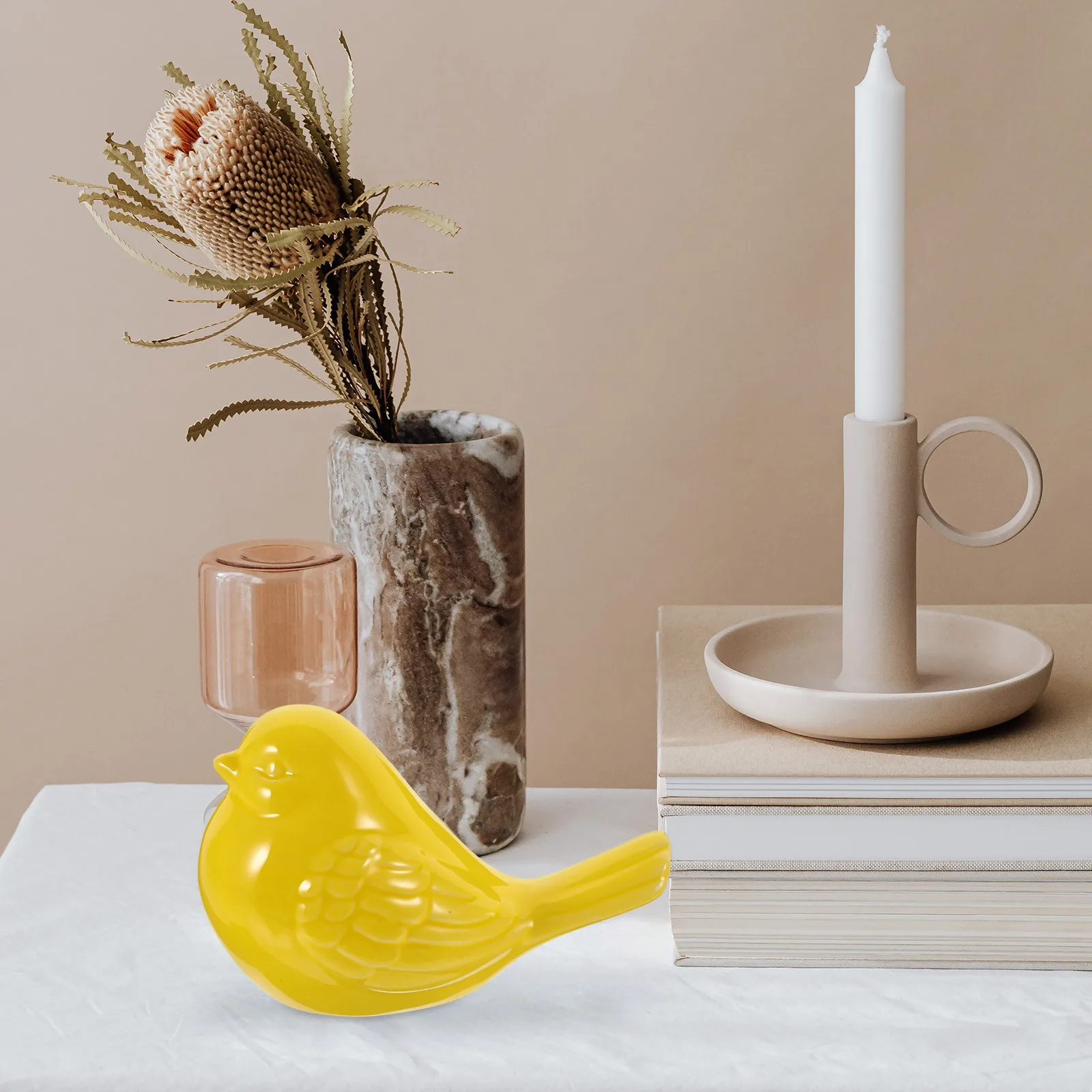 

1Pcs Ceramic Magpie Ornament Elegant Desktop Decoration Stylish Home Adornment Delicate Craft for Office Bookshelf