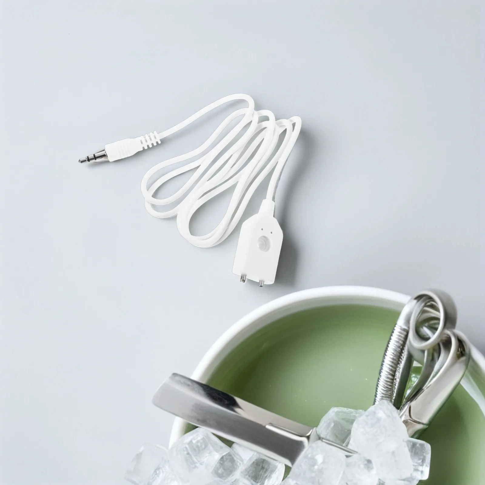 

Smart Water Leakage Alarm High Reliability Early Detection Sensor for Basement Kitchen Bathroom Warehouse Water Level