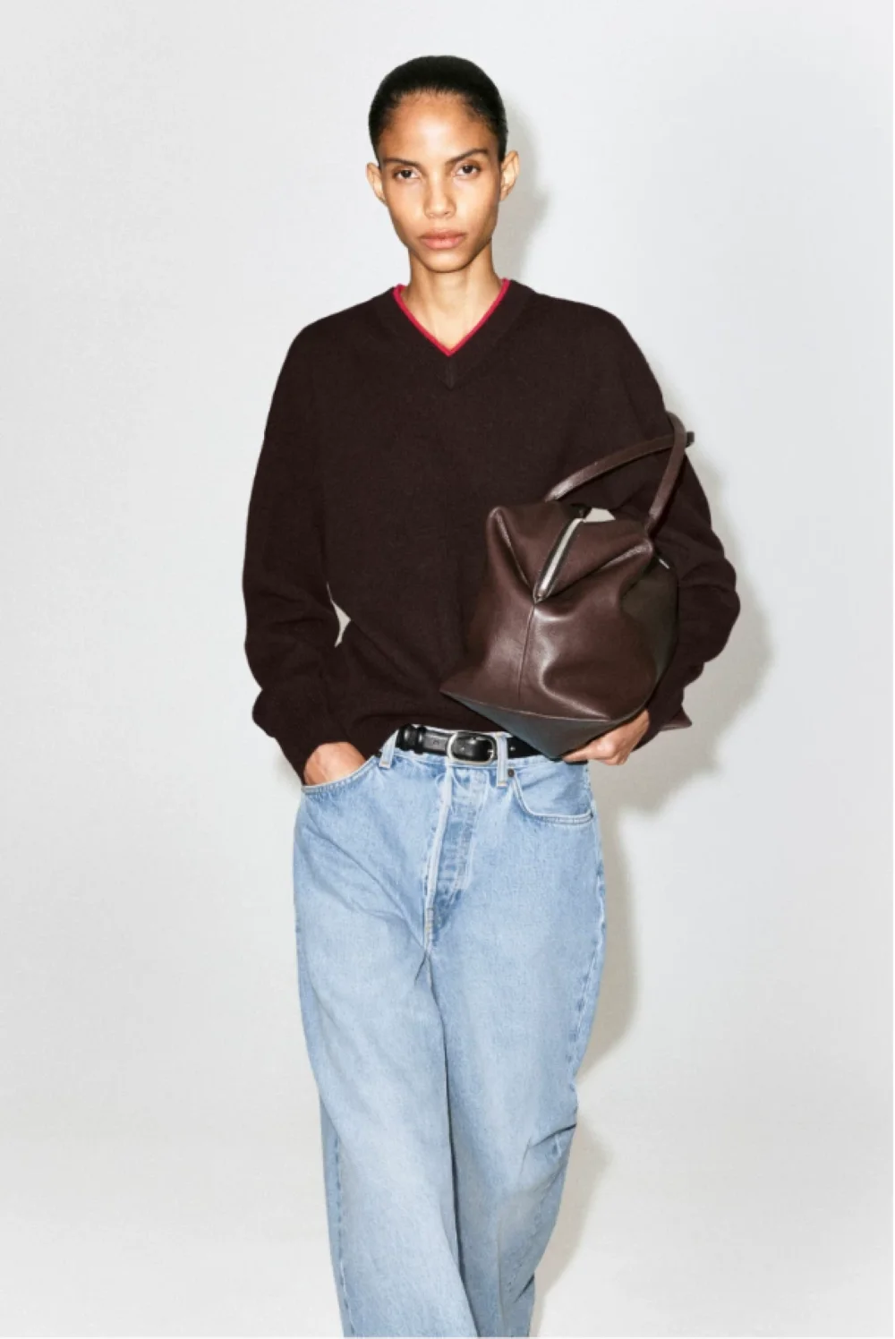 XIMIAN APPAREL 2026 YAZHIMEI Traf cos Autumn new style of Women's Standard style brown blended layered V-neck knitted sweater