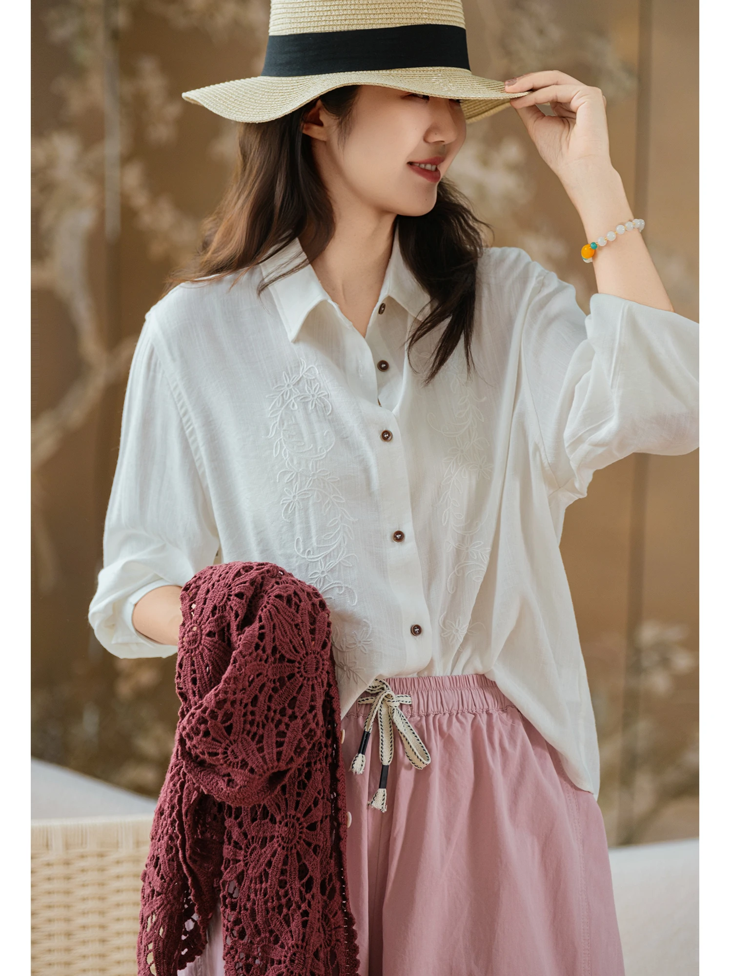 Anti-Wrinkle Long Sleeve Embroidered Vine Texture Comfortable Shirt Collar Customized Fabric Loose Fit Women's Fashion Shirt