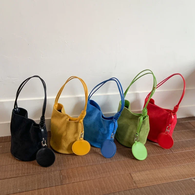 

Fashion BucketSolid Color Sewing Microfiber Hasp Shoulder Bags 2026 Brand Simple Large Capacity Top-Handle Bags for Women