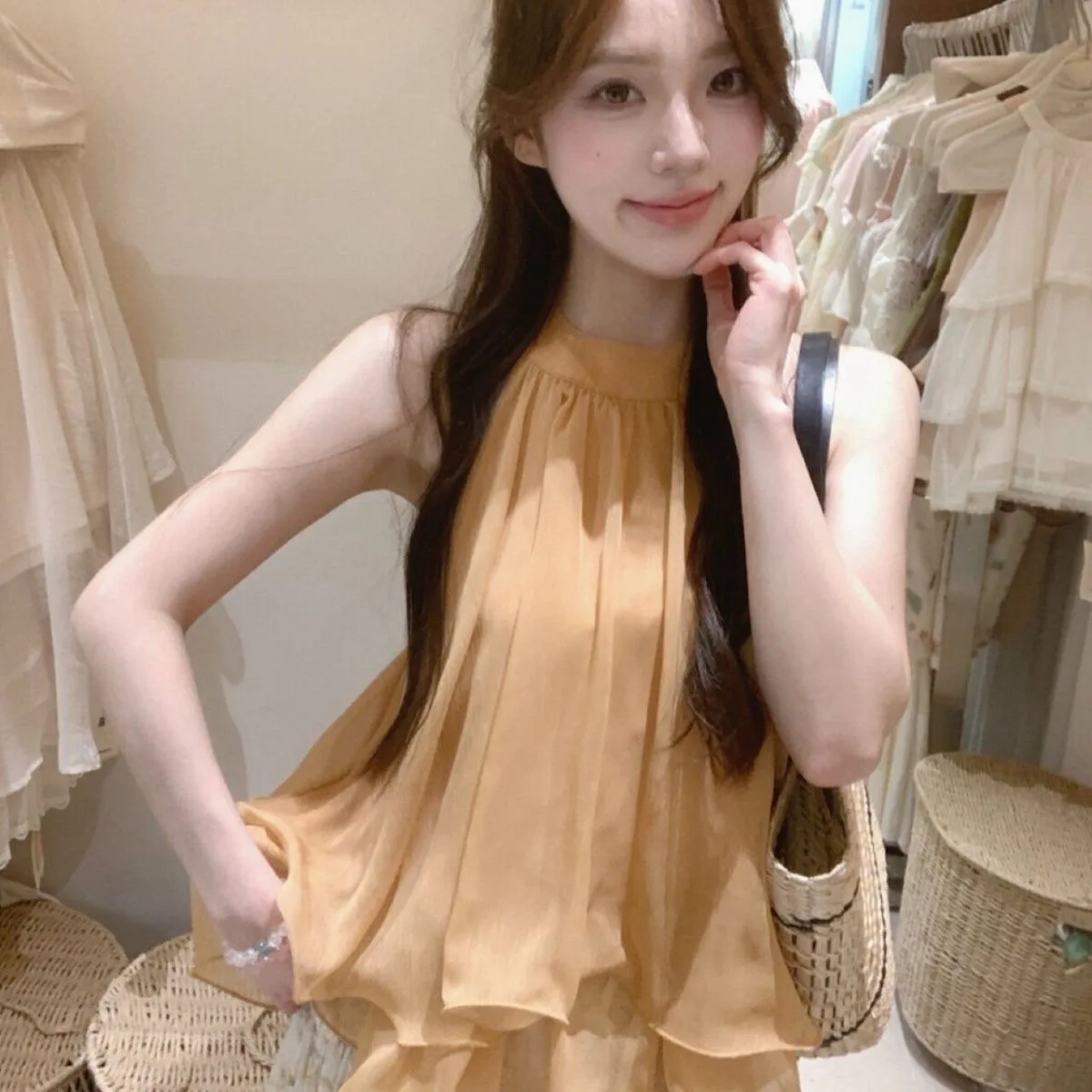 Pure Desire Style Women's Summer 2026 Off-Shoulder Chiffon Vest Slimming Meat Concealing Neck Hanging Design Fashionable Top
