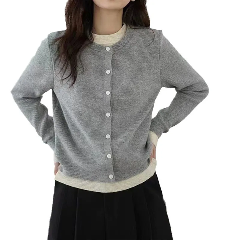 2024 Sommer neue Rundhals-Spleiß stil kleine duftende Damen lose Pullover Jacke offen gestrickte Woll pullover a89