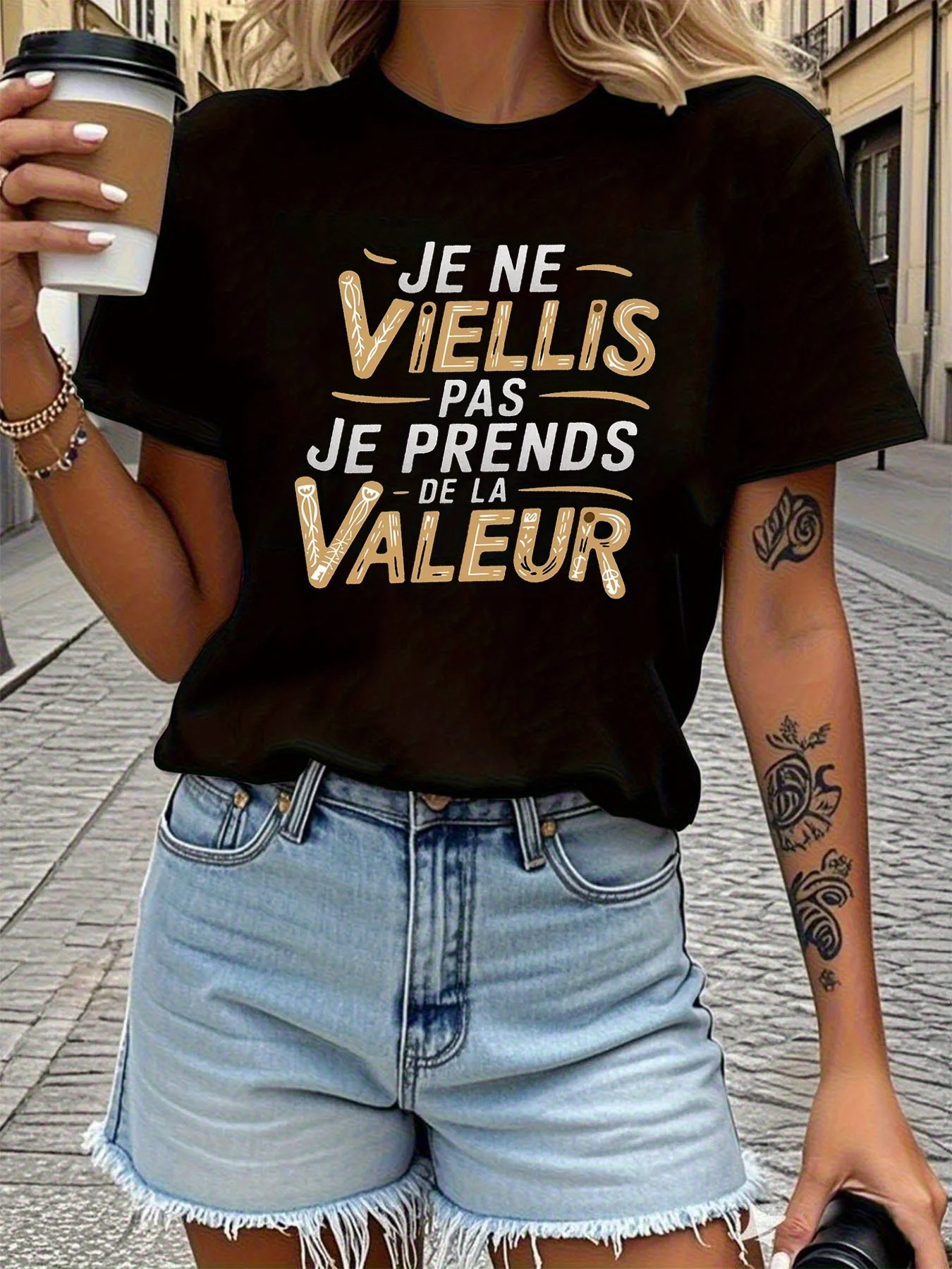 Women's T-Shirt Sho…