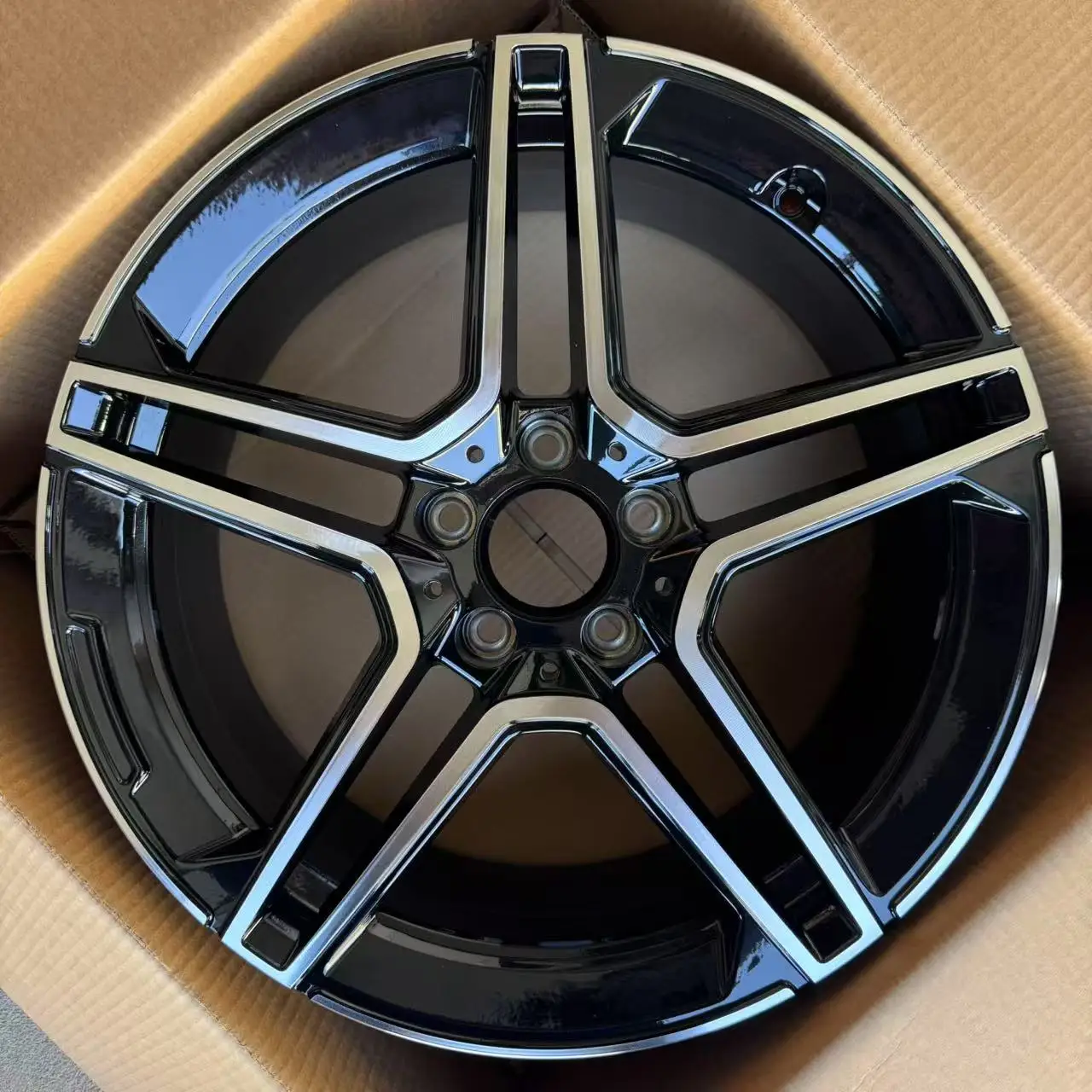 18 Inch Lightweight Flow Form Aluminum Alloy Passenger Car Wheels 5x112 Perfect Fit Universal High Performance Rims