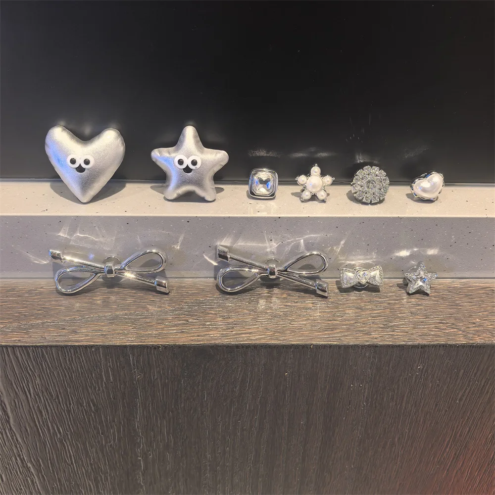Clog Shoe Charms Silver Rhinestone Faux Leather Heart Star Integrated Buckle Card Mounted DIY Kit Premium Portable Travel