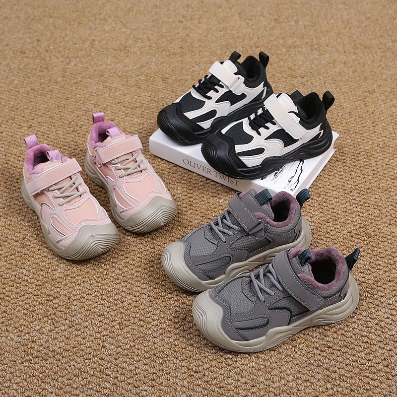 

Кроссовки на теплой подкладке для мальчиков и девочек, новинка 2023 года, зимняя прогулочная обувь для малышей, нескользящие универсальные уличные горные кроссовки на мягкой подошве