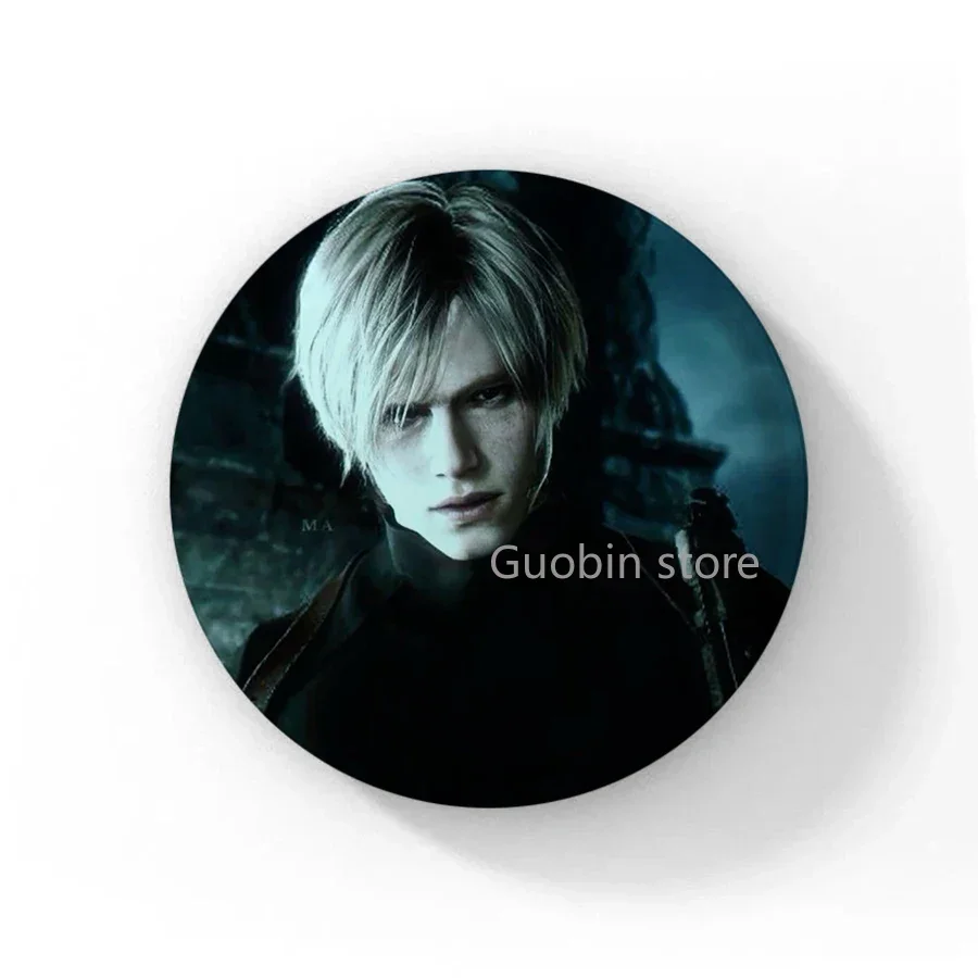 58mm Leon Kennedy Pink Bow Heart Cute Button Pin Evil Game Creative Leon Brooch Badge for Bag Accessories Friends Gift