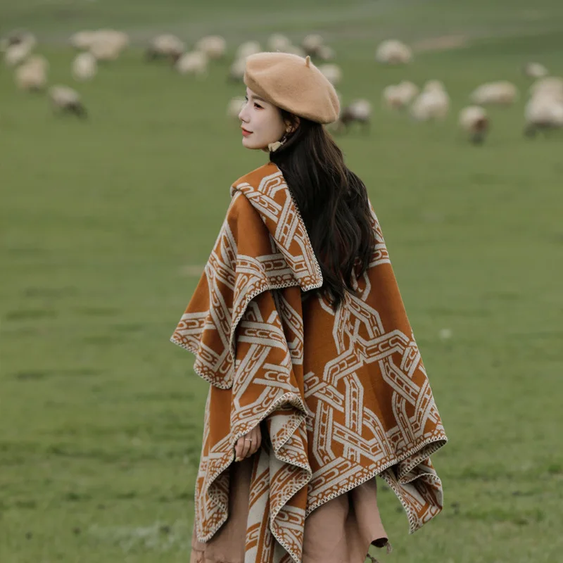 

Grassland ethnic style warm and windproof cape for tourism, dual-purpose scarf and cape for outdoor wear