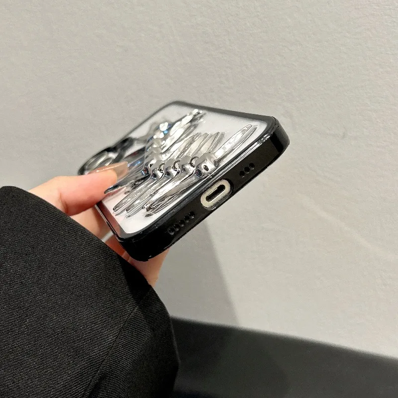 INS 3D Metall-Fischgräten-Handyhülle für iPhone 18 Pro 17 16 15 13 14 12 11 Pro Max, schicke Kamera-Schutz-Soft-Silikonhülle – Detail 10