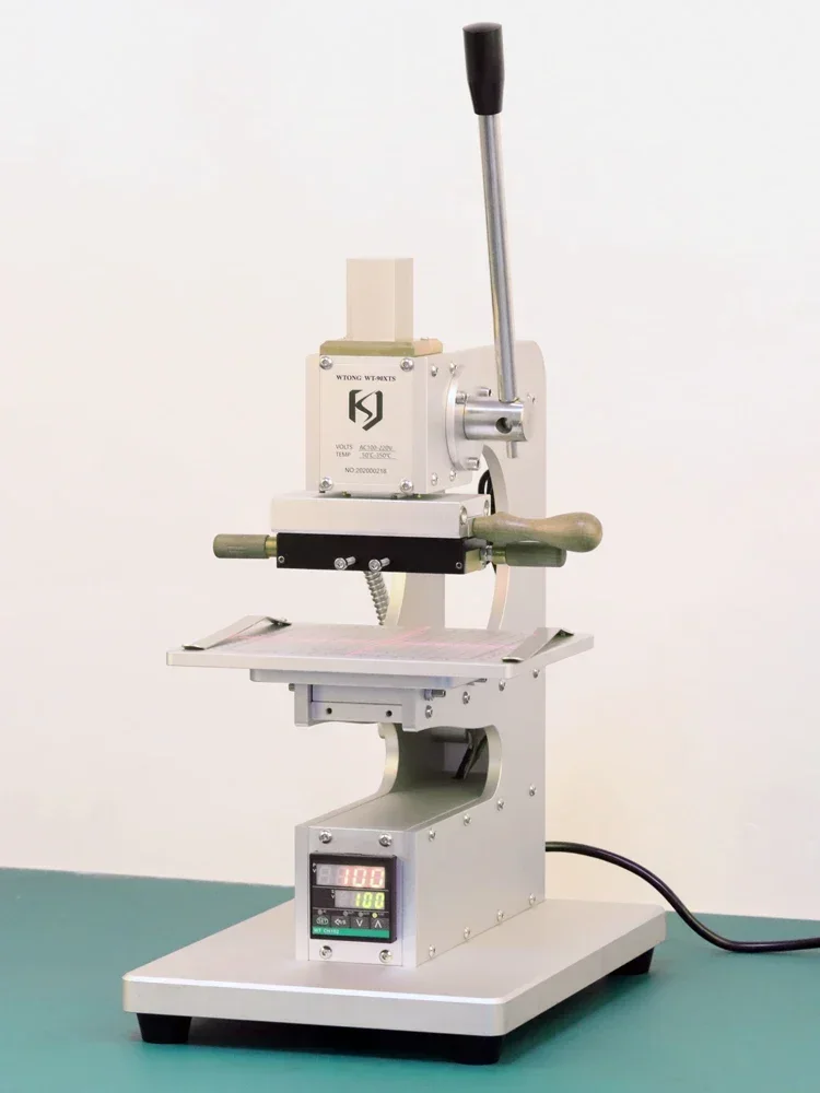 

WT-90XTS multifunctional bronzing machine electronic eye positioning and quick die change marking machine leather finished leath