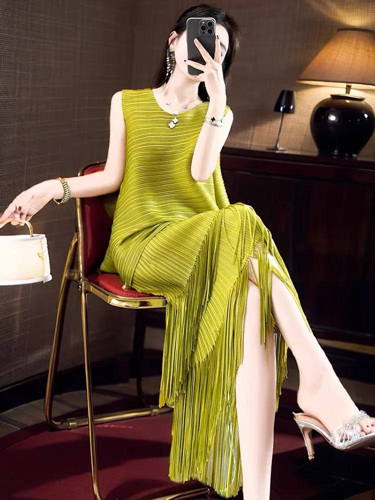 Pakaian Dopamin Musim Gugur 2025 Gaun Rumbai Super Cantik dengan Atasan Kelas Atas Tekstur Bergaris, Set Rok Setengah Musim Panas Wanita Prancis