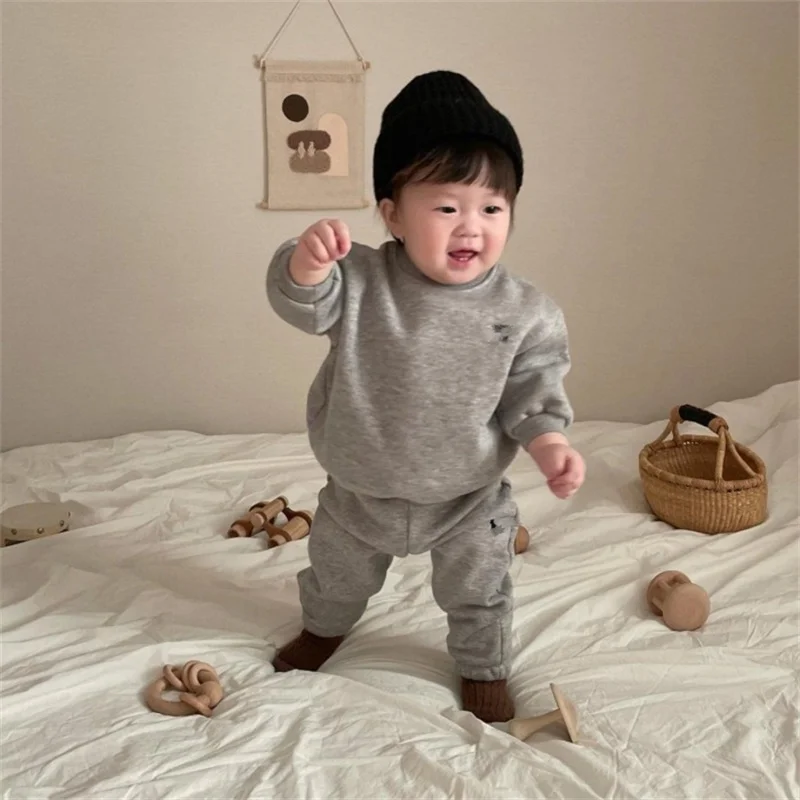 Ragazzi felpe + pantaloni bambini abiti 2 pz/set cotone 2024 Beige primavera autunno cotone tute Sport regalo di natale bambini coagulo