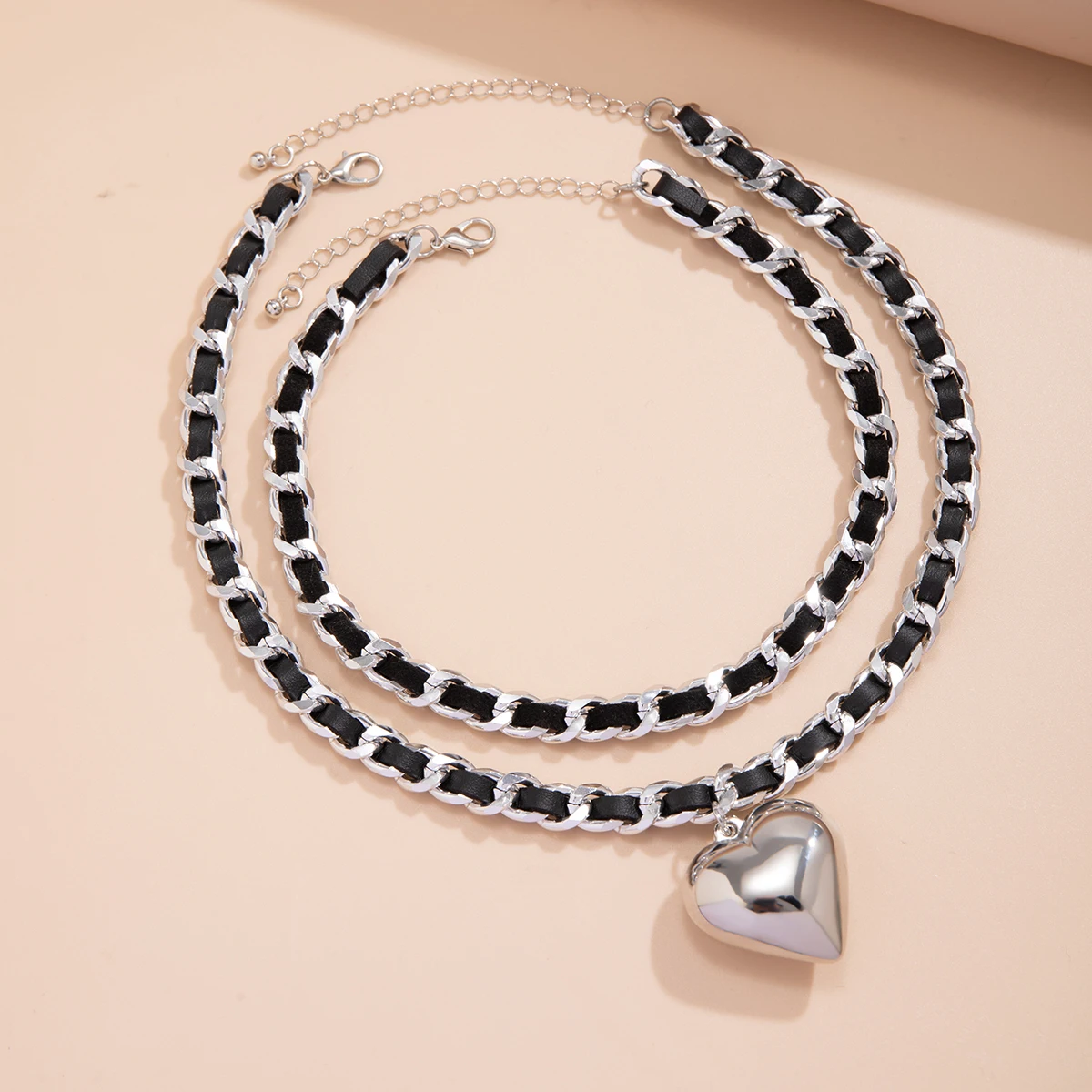 PuRui Trendy Love Heart Pendant Necklace for Women Link Chain With PU Rope Charm Choker Jewelry On The Neck Ladies Elegant Gifts