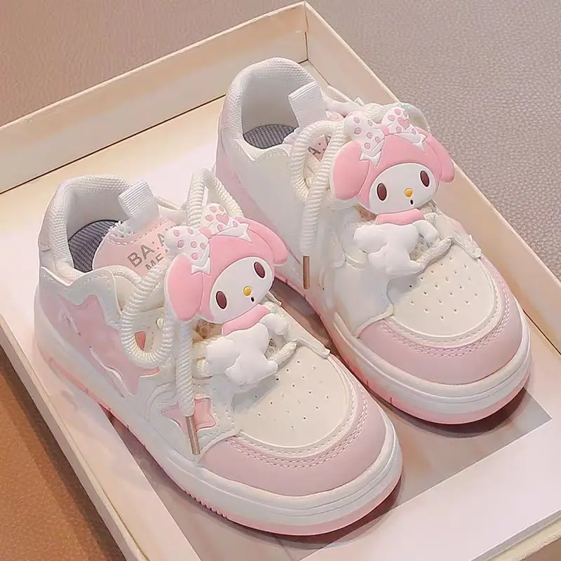 

Милые кроссовки с сердечками для девушек Sanrio аниме My Melody Ins модная обувь для скейтборда Симпатичные Спортивные Повседневные кроссовки Hello Kitty Подарки для девочек