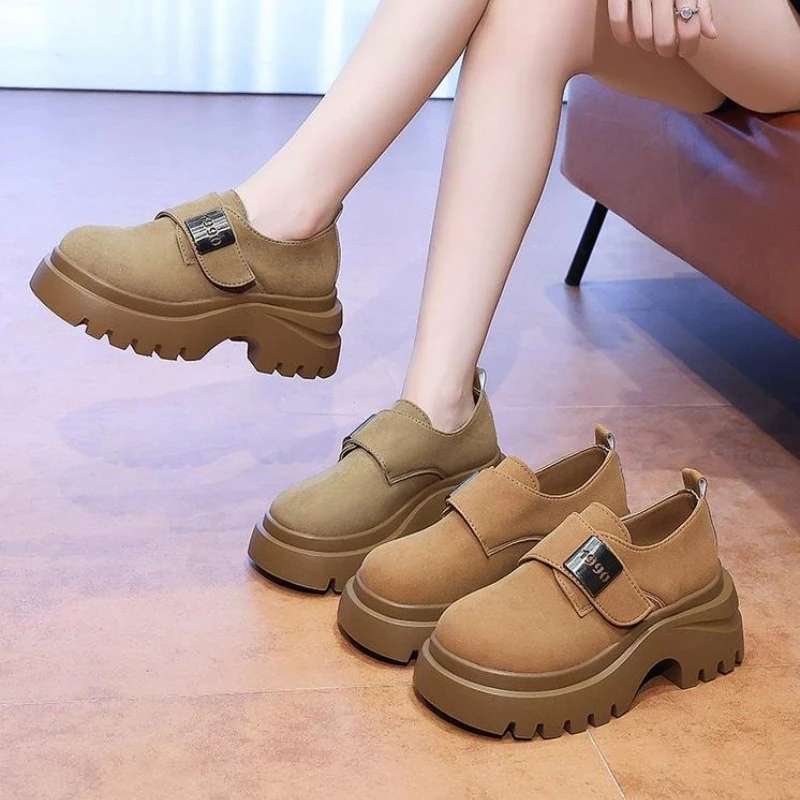 

Новые водонепроницаемые туфли на платформе с круглым носком на толстой подошве, модные универсальные удобные нескользящие и дышащие женские одинарные туфли