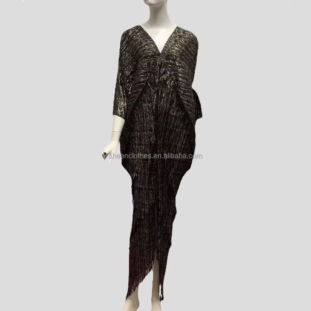 Elegantes, metallisches, figurbetontes, langes indisches Abendkleid mit Puffärmeln, V-Ausschnitt, Falten und Pailletten, Fransen, für Damen in großen Größen – Detail 3