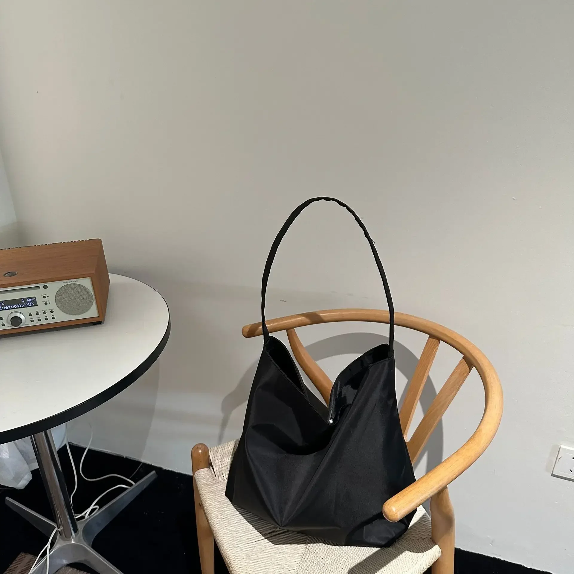 Bags for Women Large Capacity Shoulder Nylon Bag Tote Bag Simple Casual All Match Solid Color Portable Commuter Bag Handbags