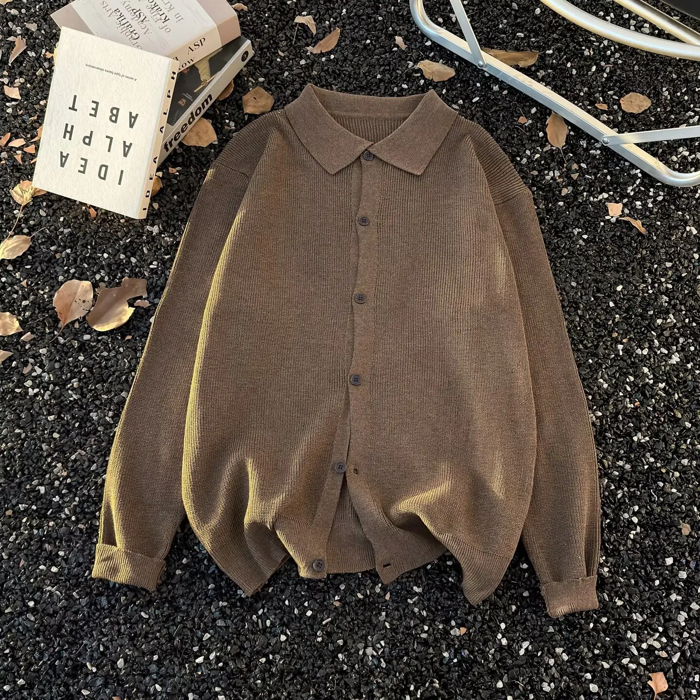 M01 brown