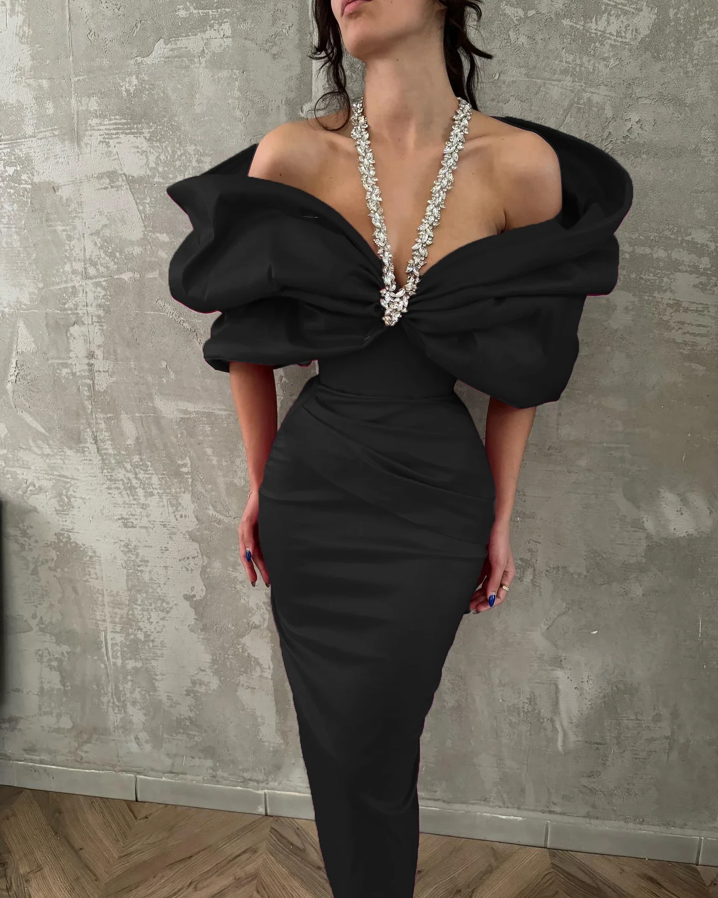 สีแดงสีดําผู้หญิงเซ็กซี่ Halter ปิดไหล่คริสตัล Ruffles Bodycon ยาวผ้าพันคอชุดไนท์คลับวันเกิดฉลองสวมใส่