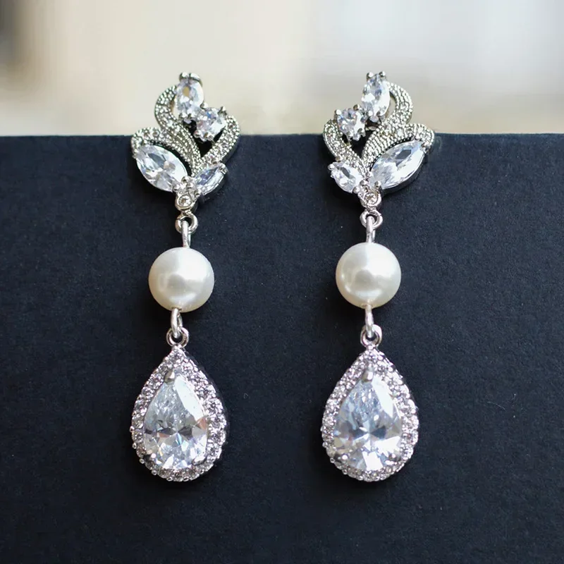 2026 New Super Flash French Long Earrings, Fashionable Bridal  Banquet and Date  Thin Women\'s Earrings