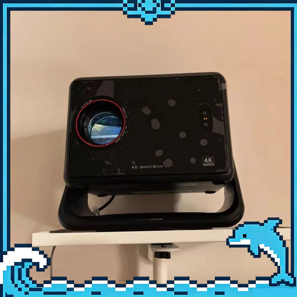

Проектор SIGNYEAN RS 80 Ultra: источник света 110 Вт, виртуальный объемный 3D-стереозвук, контрастность изображения, 1300 CVIA, высокая яркость