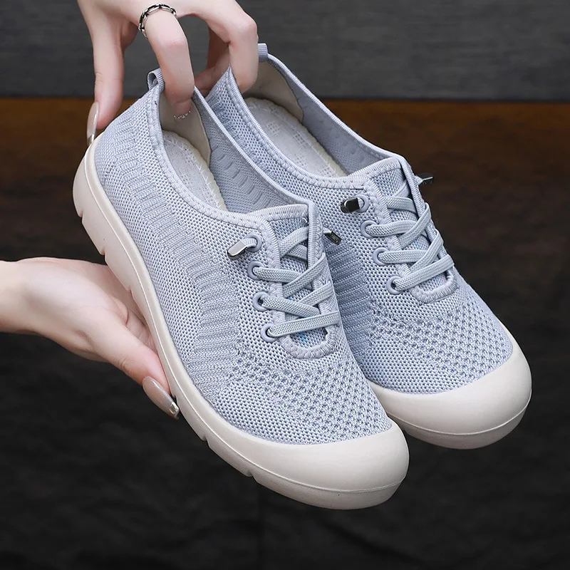 2026 New Women's Single Shoes Breathable Air Mesh Sports Shoes Skid-proof Slip-resistant and Wear-resistant Lace Up Casual Shoe