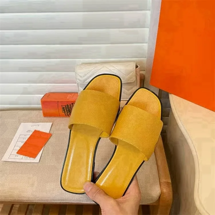 Sandales de styliste en cuir pour femmes, chaussures de plage plates, tongs de qualité supérieure