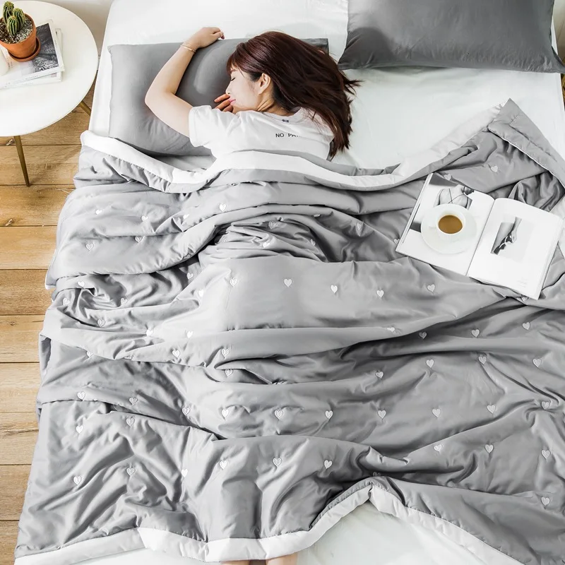 Summer Quilt Blanket Air Condition Thin Comforter Modern Soft Embroidery Plaid Bedspread for Double Queen King Bed Cover Bedding