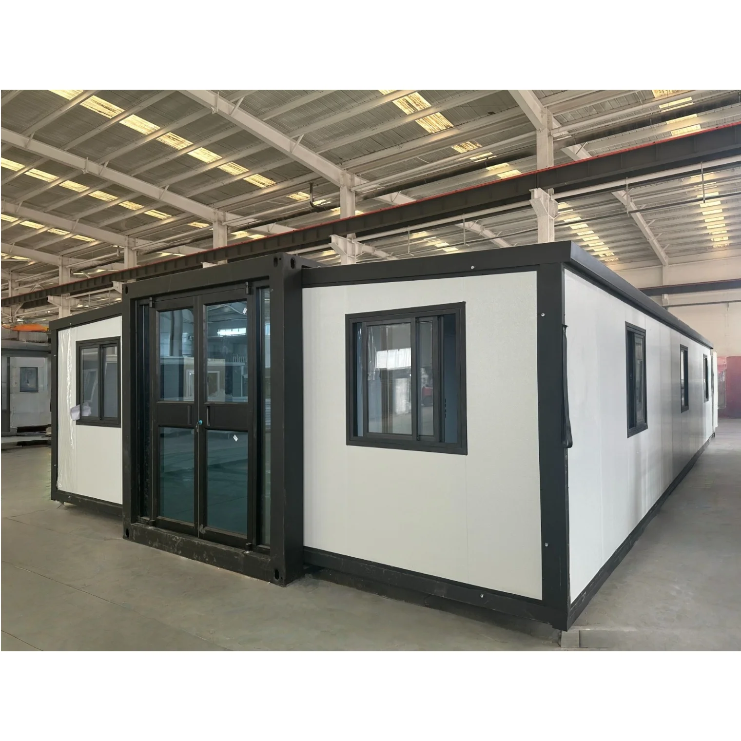 Luxury Granny Flat 40FT Expandable Container House with 3 Bedrooms 2 Bathrooms